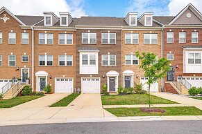 Fenced Yard: Spacious Southern Maryland Townhome!