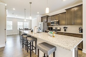 Fenced Yard: Spacious Southern Maryland Townhome!