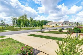 Fenced Yard: Spacious Southern Maryland Townhome!