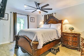 Hot Tub & Fenced Yard: Tranquil Home in Valrico!