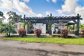 Hot Tub & Fenced Yard: Tranquil Home in Valrico!
