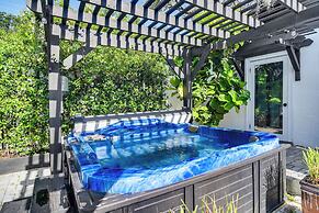 Hot Tub & Fenced Yard: Tranquil Home in Valrico!