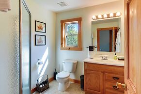 Hot Tub + Game Room: Peaceful Wardensville Cabin