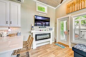 Lake Norman Cabin w/ Pool Access & Deck