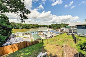 Lake Norman Cabin w/ Pool Access & Deck