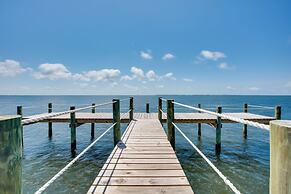 Florida Gulf Coast Getaway w/ Dock & Beach Views