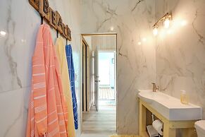 Florida Gulf Coast Getaway w/ Dock & Beach Views