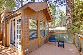 Near Lake Almanor & Golf: Cozy Cabin!