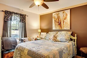 Lakefront Family Cabin w/ Views in Medford