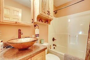 Lakefront Family Cabin w/ Views in Medford