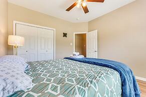 11 Mi to Dtwn Little Rock: Home w/ Large Deck!