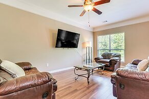 11 Mi to Dtwn Little Rock: Home w/ Large Deck!