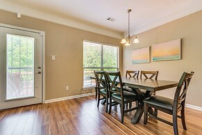 11 Mi to Dtwn Little Rock: Home w/ Large Deck!