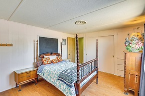 Snowbird Heaven: Rural Quartzite Home Near Hiking