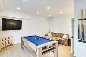 4 Mi to Sofi Stadium: Pet-friendly LA Area Home