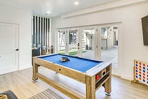 4 Mi to Sofi Stadium: Pet-friendly LA Area Home