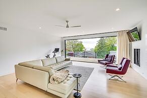 Walk to Lake Michigan: Luxe Home in Benton Harbor!