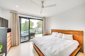 Walk to Lake Michigan: Luxe Home in Benton Harbor!