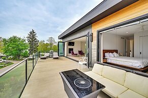 Walk to Lake Michigan: Luxe Home in Benton Harbor!