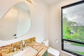 Walk to Lake Michigan: Luxe Home in Benton Harbor!