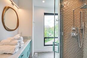 Walk to Lake Michigan: Luxe Home in Benton Harbor!