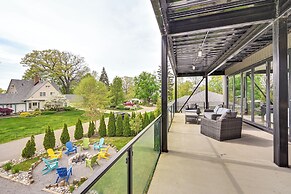 Walk to Lake Michigan: Luxe Home in Benton Harbor!