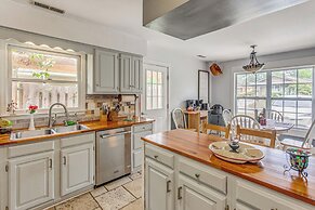 Fishing Pond & Pool Access: Little River Retreat