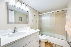 Direct Beach Access: Marco Island Resort Condo!