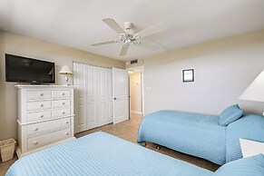 Direct Beach Access: Marco Island Resort Condo!