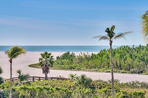 Direct Beach Access: Marco Island Resort Condo!