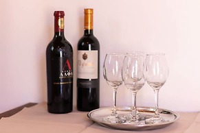 Beach House Steps Away From the sea