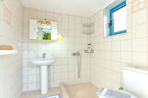 Beach House Steps Away From the sea