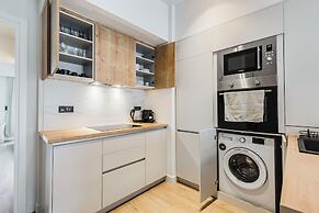 Bask - Chic 2 Bedroom Apt in Athens