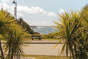 Little Beach Resort & Wellness Retreat