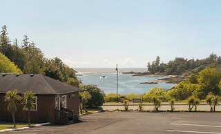 Little Beach Resort & Wellness Retreat