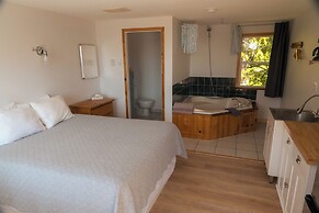Little Beach Resort & Wellness Retreat