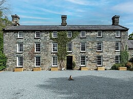 Snowdonia Manor