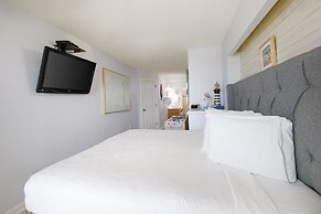 Phoenix Iii 3002 1 Bedroom Condo