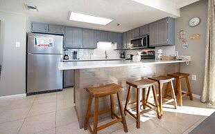 Phoenix Iii 3099 3 Bedroom Condo