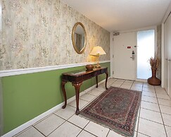 Phoenix Iii 3049 3 Bedroom Condo