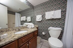 Phoenix Iii 3049 3 Bedroom Condo