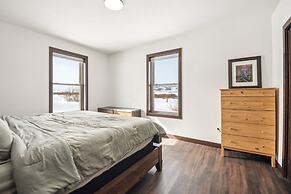 Mountain Bliss Retreat 4 Bedroom Home