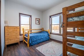 Mountain Bliss Retreat 4 Bedroom Home