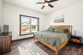 Mountain Bliss Retreat 4 Bedroom Home