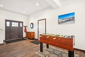 Mountain Bliss Retreat 4 Bedroom Home