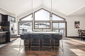 Mountain Bliss Retreat 4 Bedroom Home