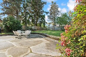 Brighton House 6 Bedroom Home