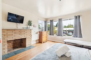 Brighton House 6 Bedroom Home