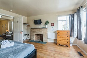 Brighton House 6 Bedroom Home