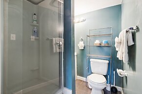 Brighton House 6 Bedroom Home